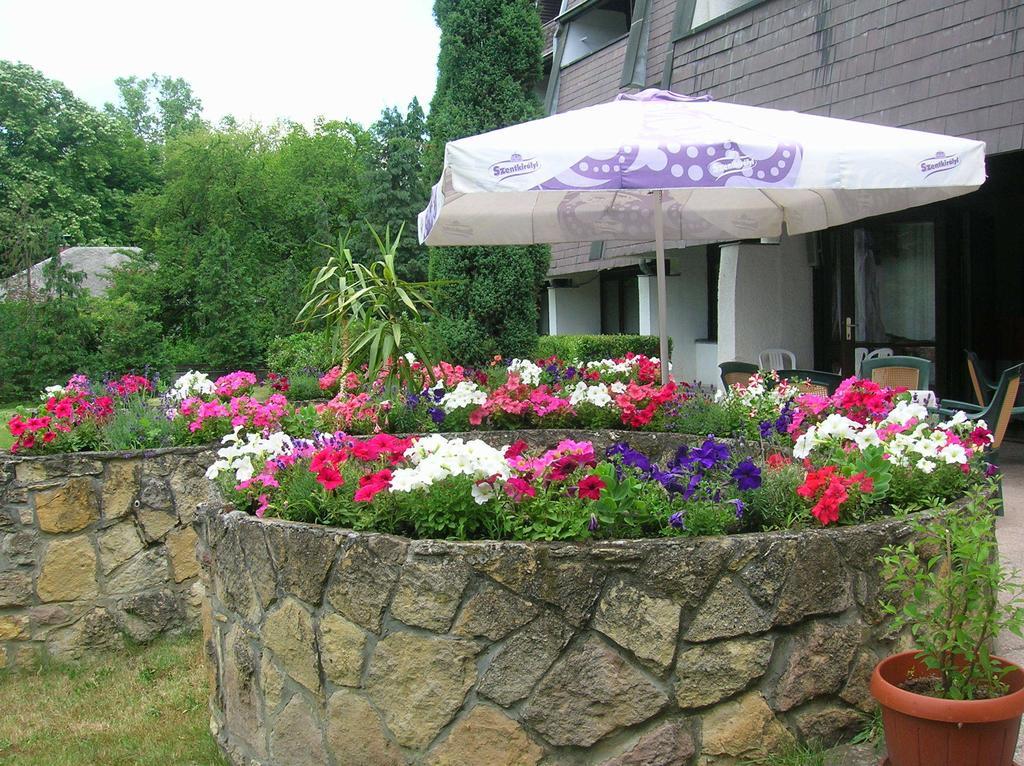 Hotel Jogar Balatonföldvár Extérieur photo
