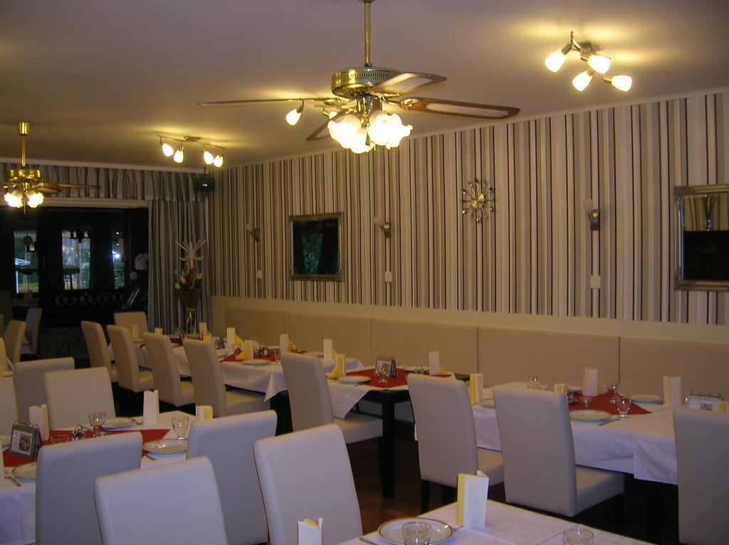 Hotel Jogar Balatonföldvár Extérieur photo