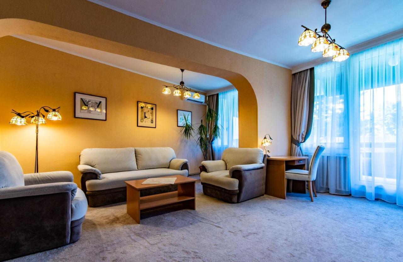 Hotel Jogar Balatonföldvár Extérieur photo