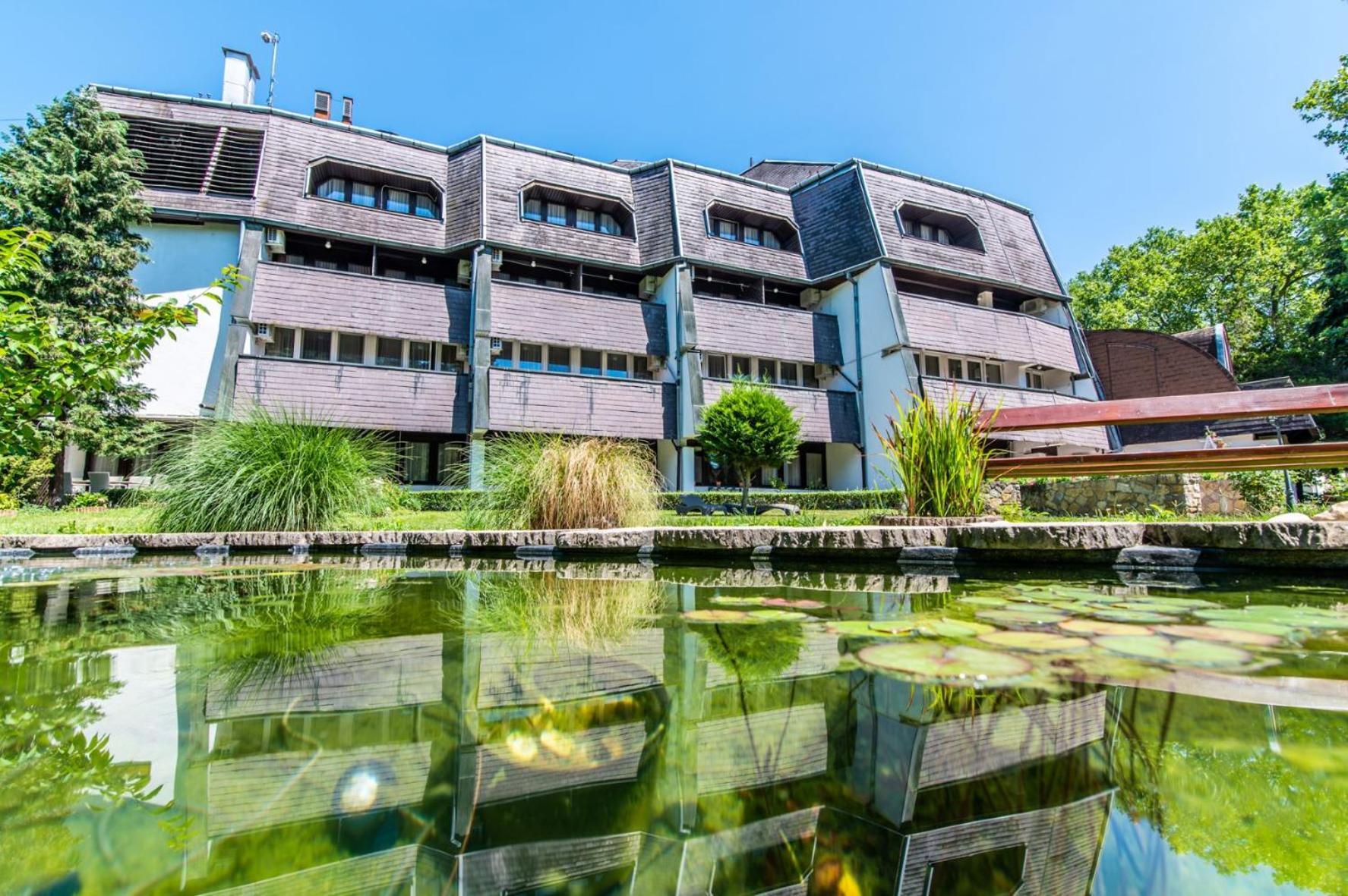 Hotel Jogar Balatonföldvár Extérieur photo