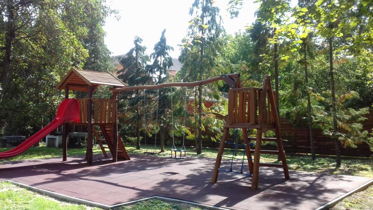 Hotel Jogar Balatonföldvár Extérieur photo