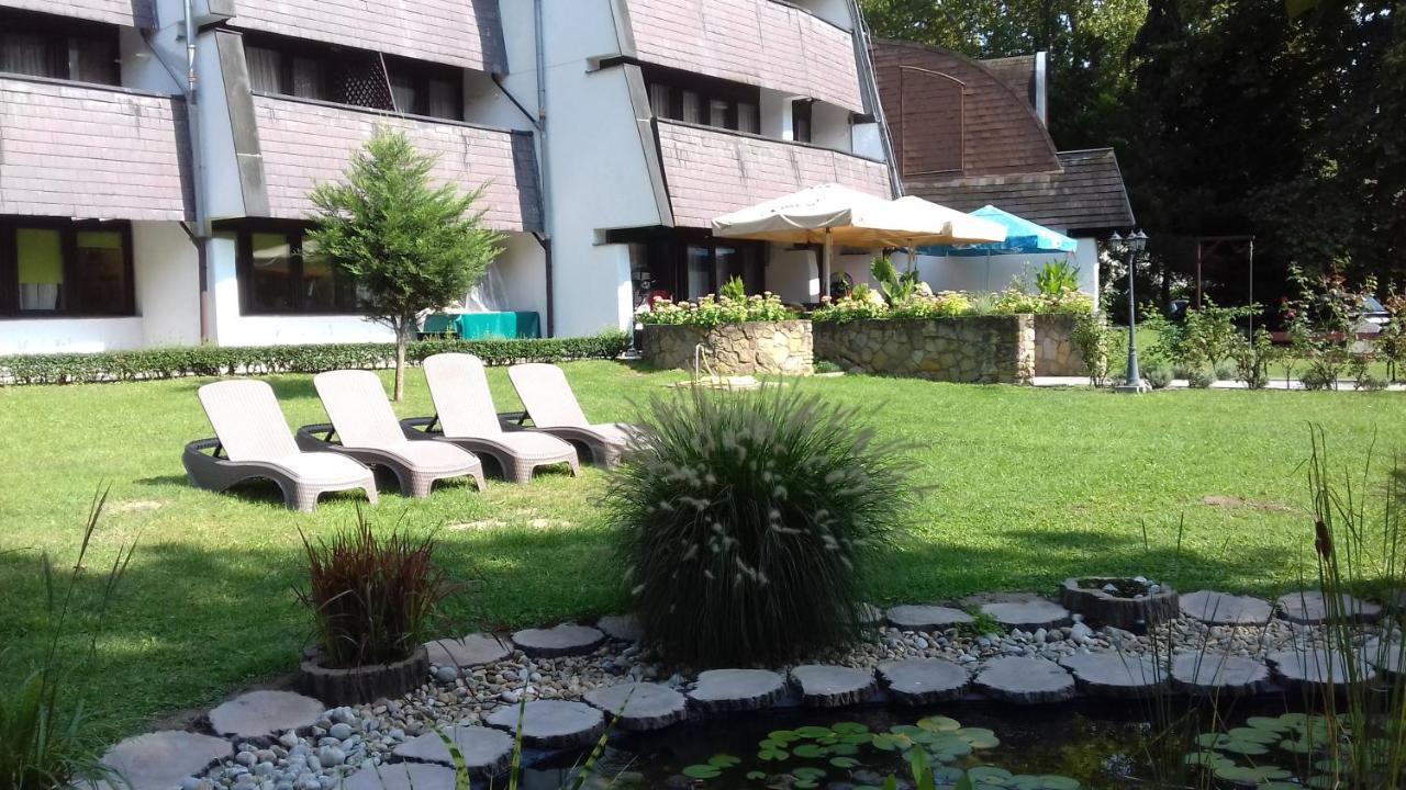 Hotel Jogar Balatonföldvár Extérieur photo