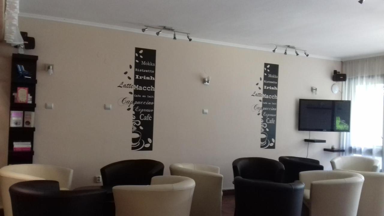 Hotel Jogar Balatonföldvár Extérieur photo